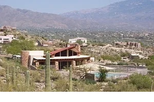 Primary Photo - 4302 N Sunset Cliff Dr