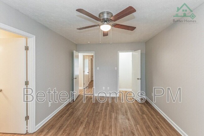Building Photo - 7312 Pebblebrook Dr