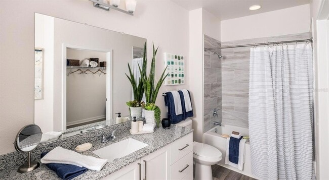 Building Photo - 3110 Gowan Dr