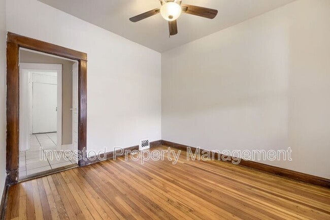 Building Photo - 533 E 6th Ave