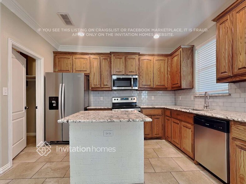 Building Photo - 382 Spyglass Dr