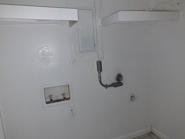 Building Photo - 109 Ohio Ct