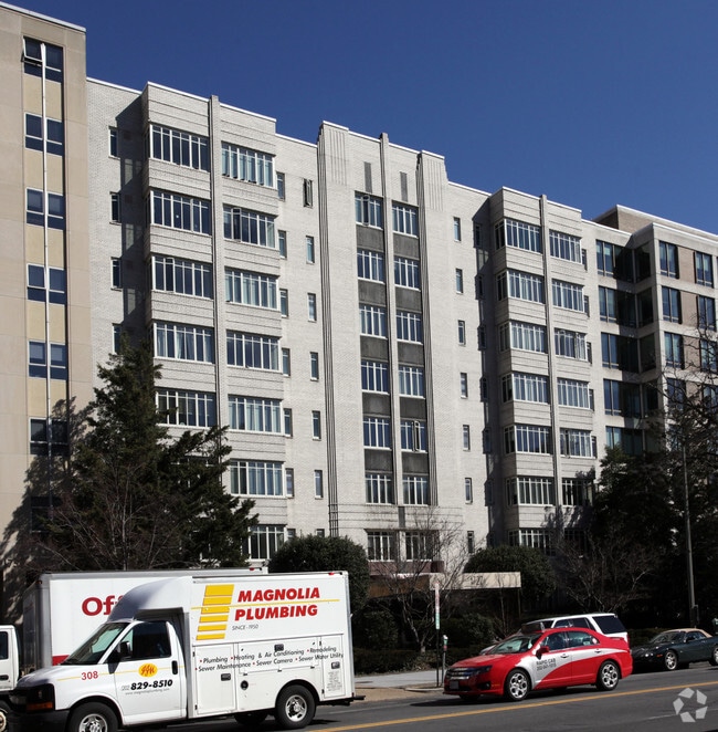 Building Photo - The Winthrop