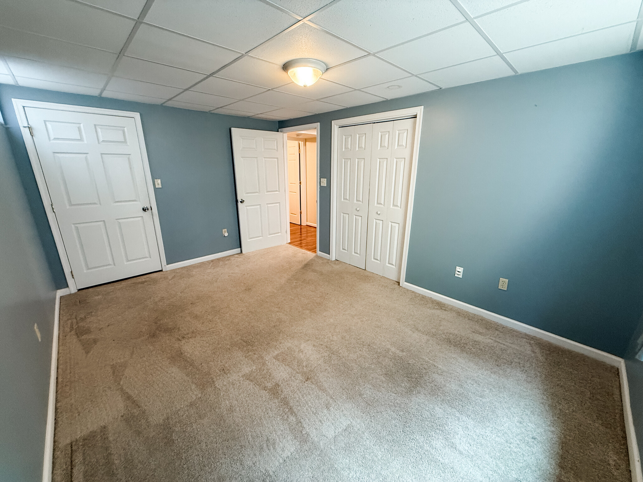 Building Photo - 815 Aztec Dr