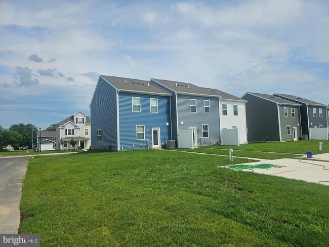 Building Photo - 10943 Farmerfield St