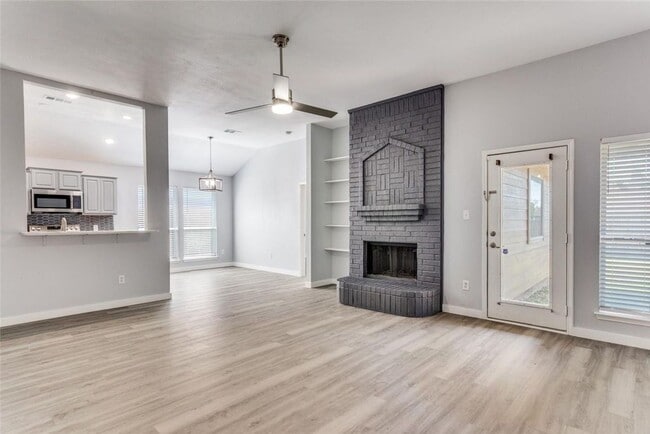 Building Photo - 752 Dema Ln
