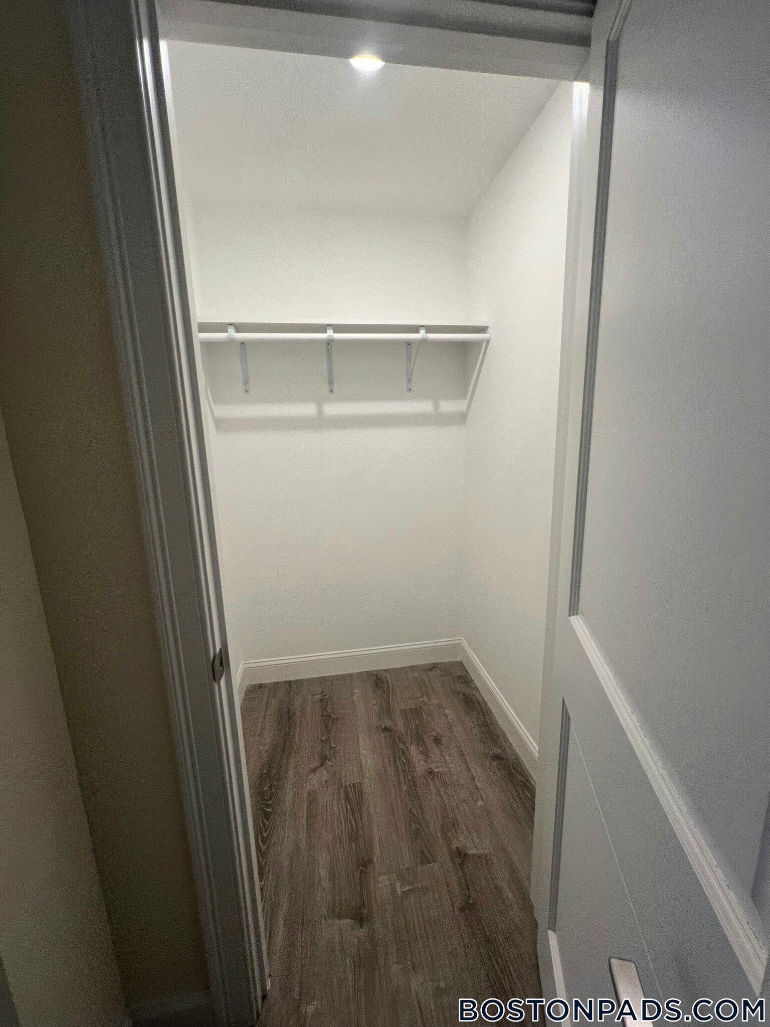 Building Photo - 1028a Commonwealth Ave