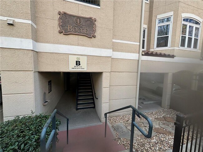 Building Photo - 955 Juniper St NE