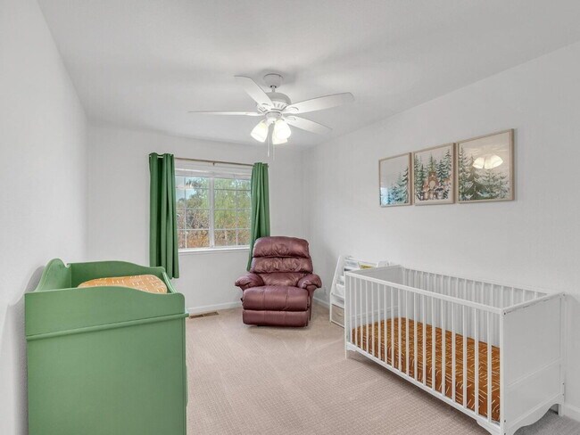 Building Photo - 3-Bed Bright Morgan Hill Home in a Desirable Neighborhood