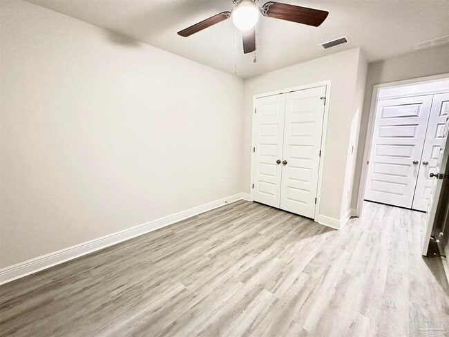 Building Photo - 8630 Meadow Flower Ln