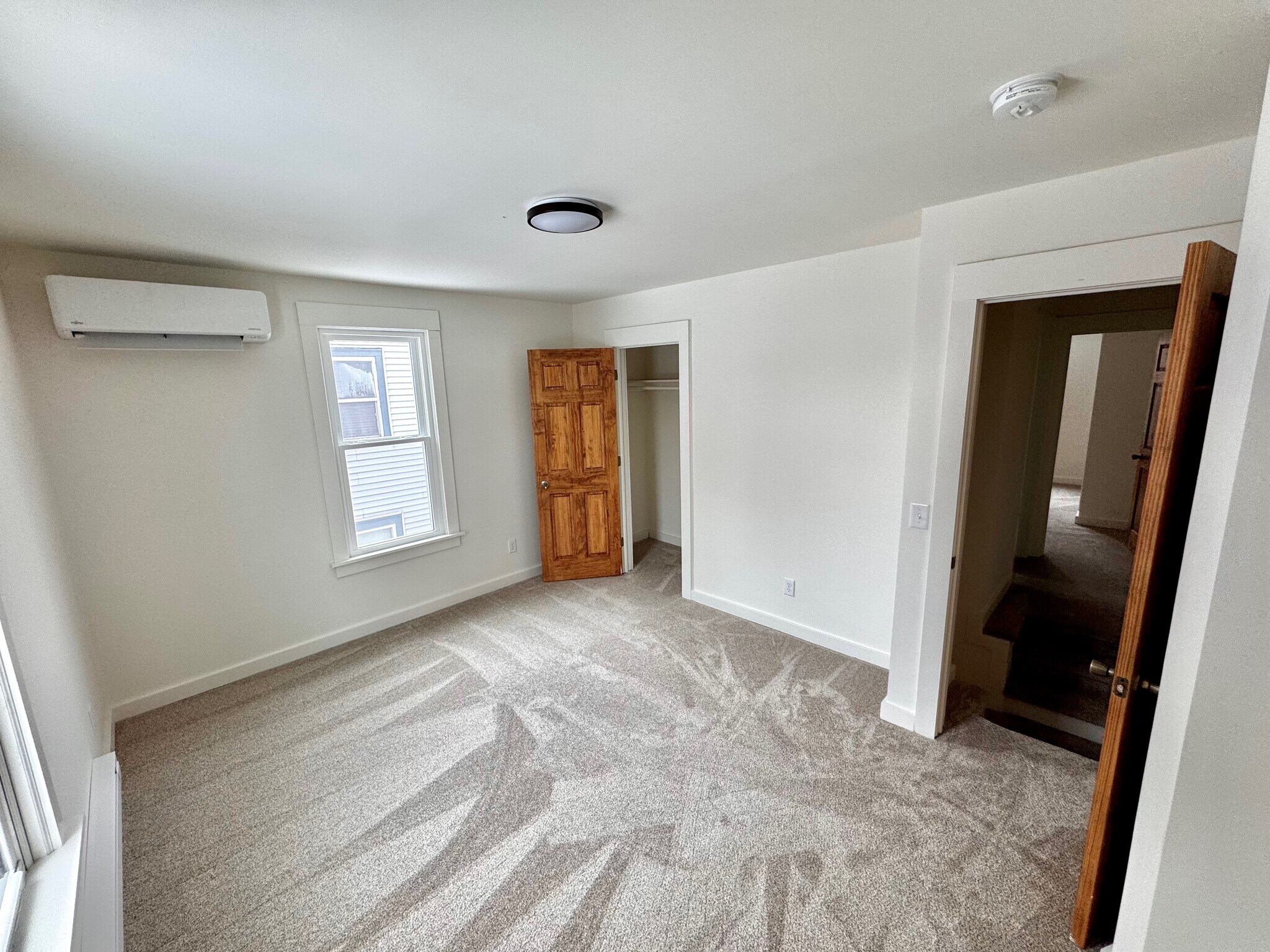 Building Photo - 1546 Selby Ave