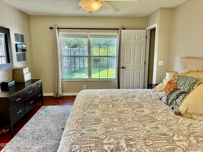 Building Photo - 157 Seaside Cir