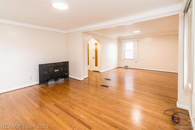 Building Photo - 7527 Hartwell St