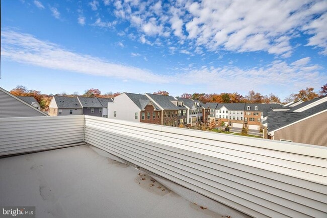 Building Photo - 10012 Aerospace Rd