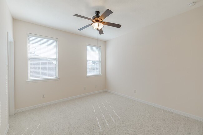 Building Photo - 2822 Ember Pass Ln