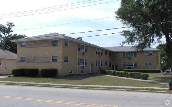Primary Photo - 1800 N Taft Ave