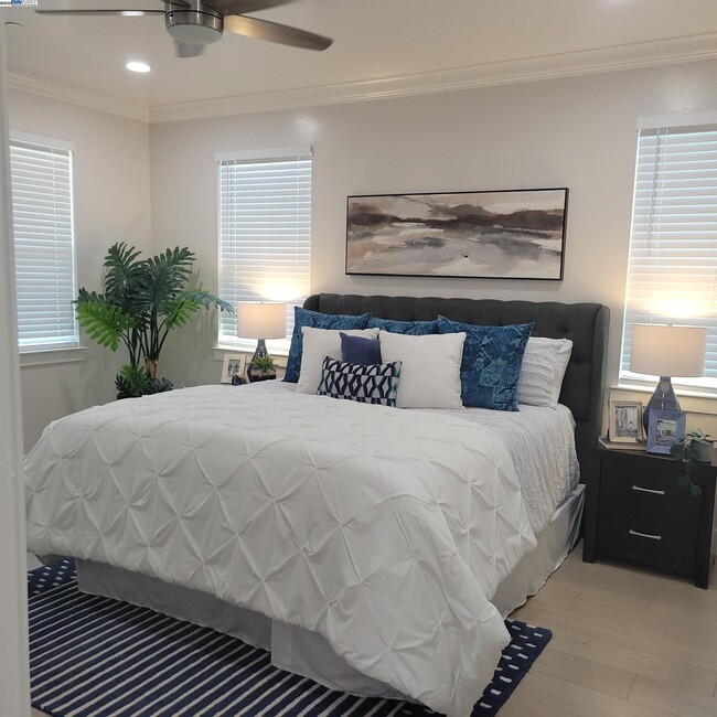 Building Photo - 2627 Beaumont St