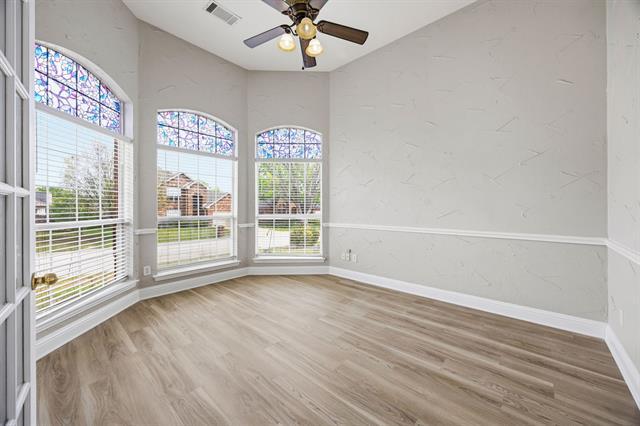 Building Photo - 1904 Meera Ln