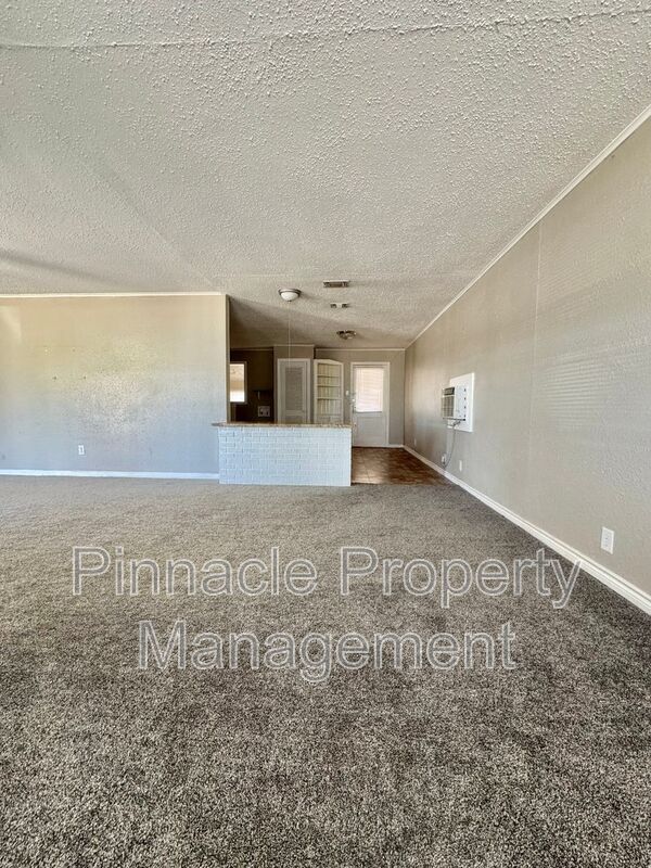 Building Photo - 2013 Koberlin St