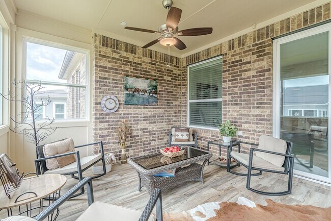 Building Photo - 144 Trotting Bear Ln