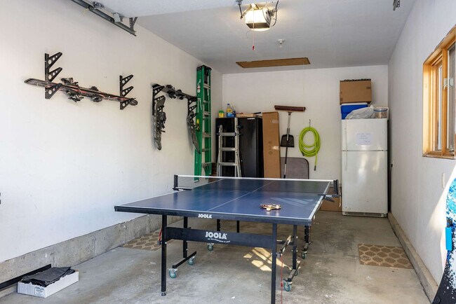 Building Photo - 157 Independence Cir