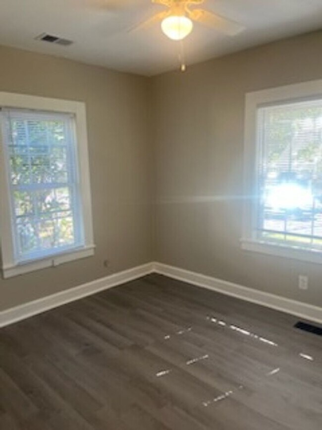 Building Photo - Open The Door To Your New Home!