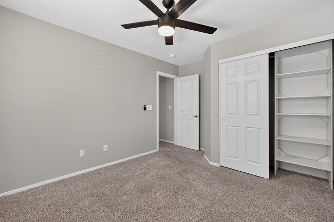 Building Photo - 6777 Wormwood Ln