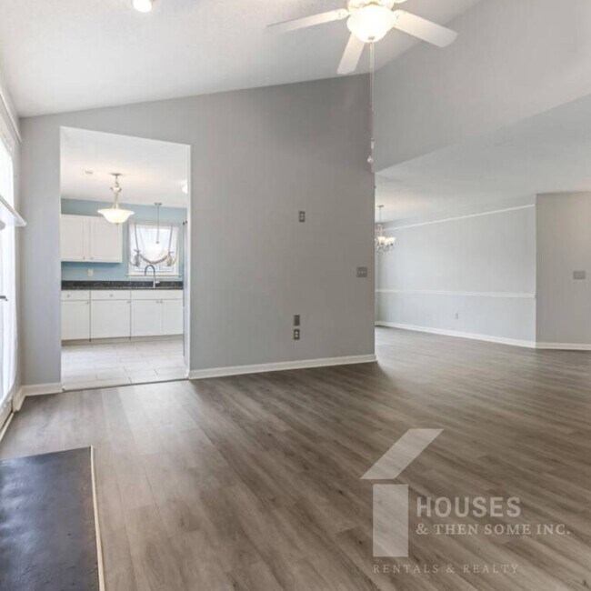 Building Photo - 110 Stonington Way