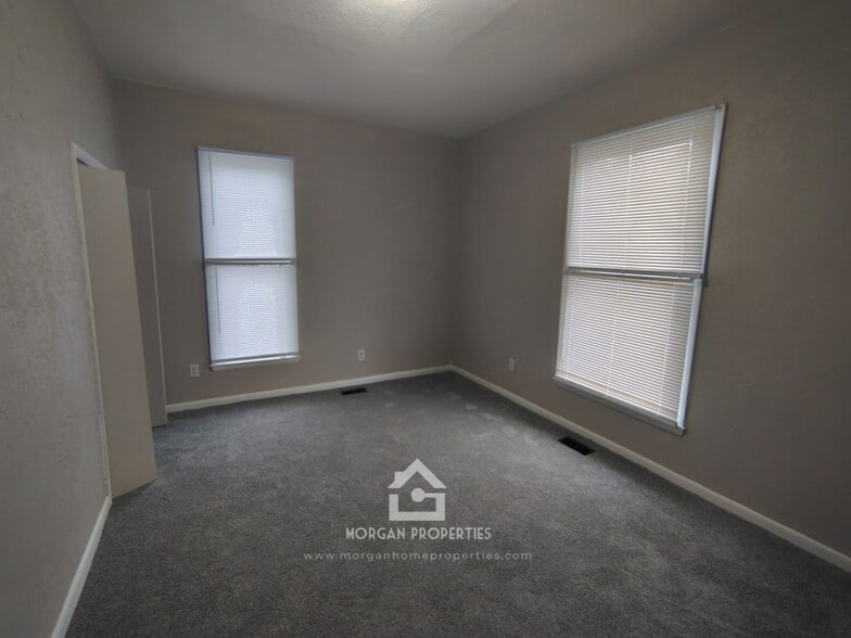 Building Photo - 412 N Lincoln Ave