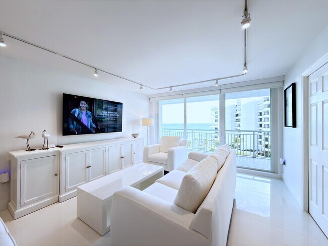Building Photo - 3546 S Ocean Blvd