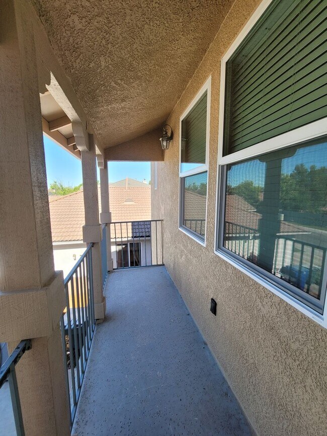 Building Photo - North Natomas-  NEWLY REMODELED