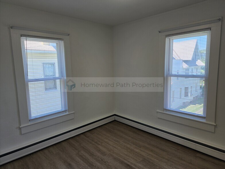 Bed 3 - 749 Roberts Ct