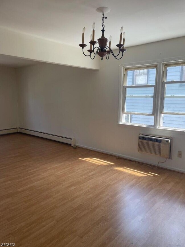 Building Photo - 107 Madison Ave