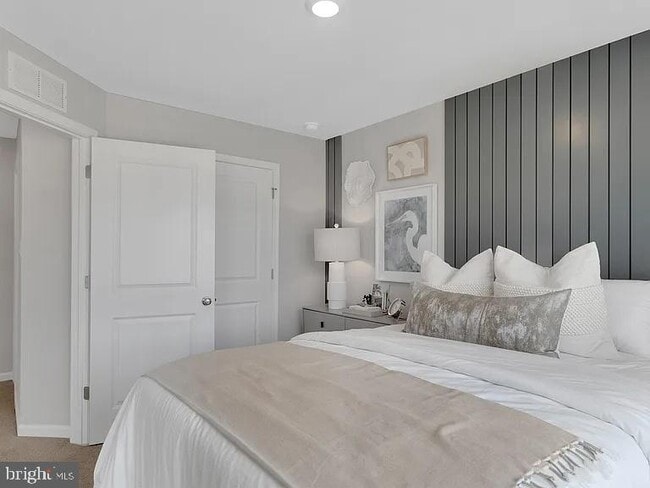 Building Photo - 171 Sandy Rdg Rd