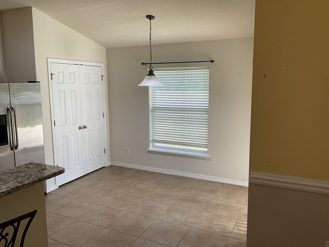 Building Photo - 3302 Fawnwood Dr