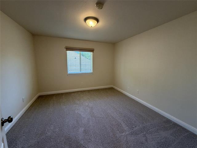 Building Photo - 1001 Meadow Creek Dr