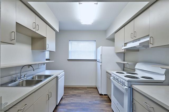 Building Photo - 2800 Sayles Blvd