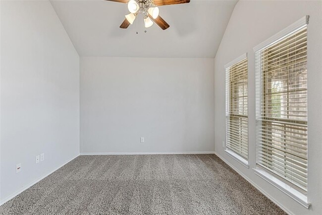 Building Photo - 6320 Red Cliff Dr