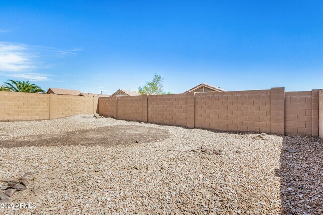 Building Photo - 22813 W Gardenia Dr