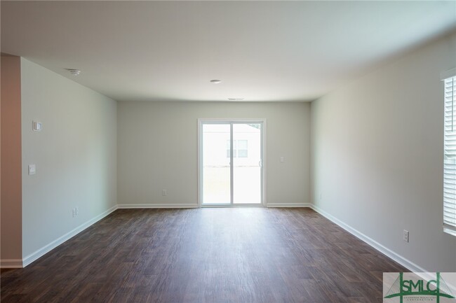 Building Photo - 110 Painted Lady Lp