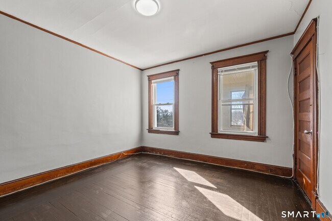 Building Photo - 811 East St