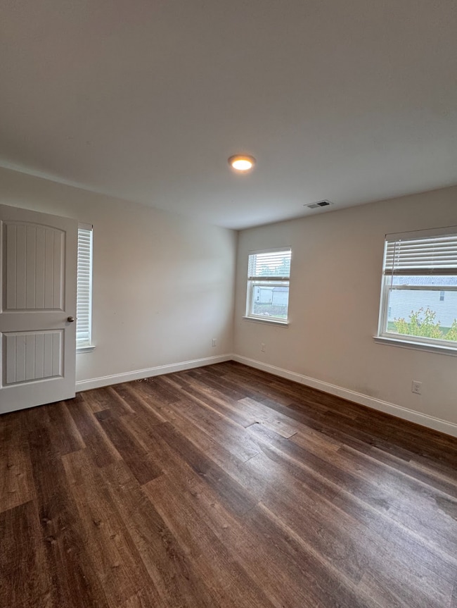 Building Photo - SIX BEDROOMS IN TRAVELERS REST?! YES, YOU READ THAT RIGHT!