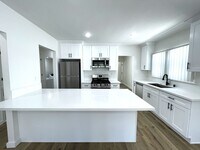 Building Photo - 4021-23 Duquesne