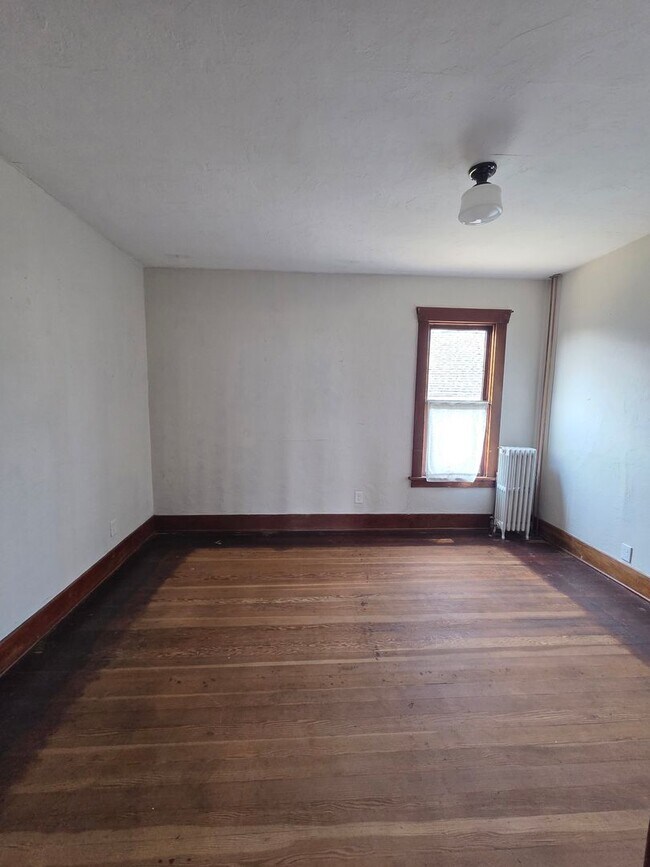 Building Photo - 4 bedroom 2 bath in Chehalis