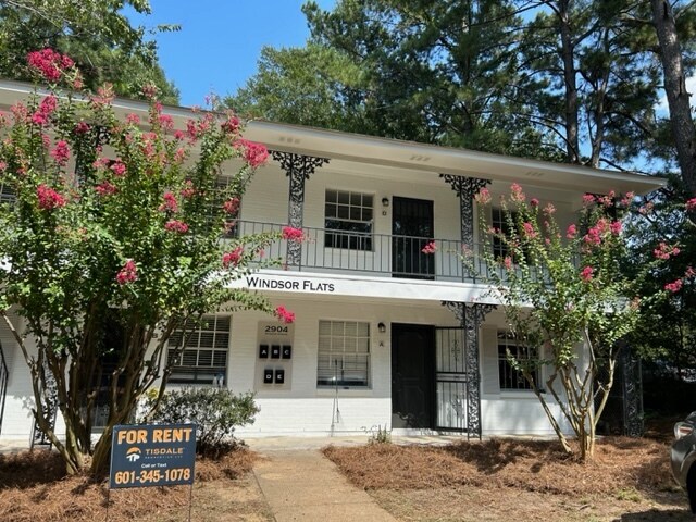 Building Photo - 2904 Windsor Ave