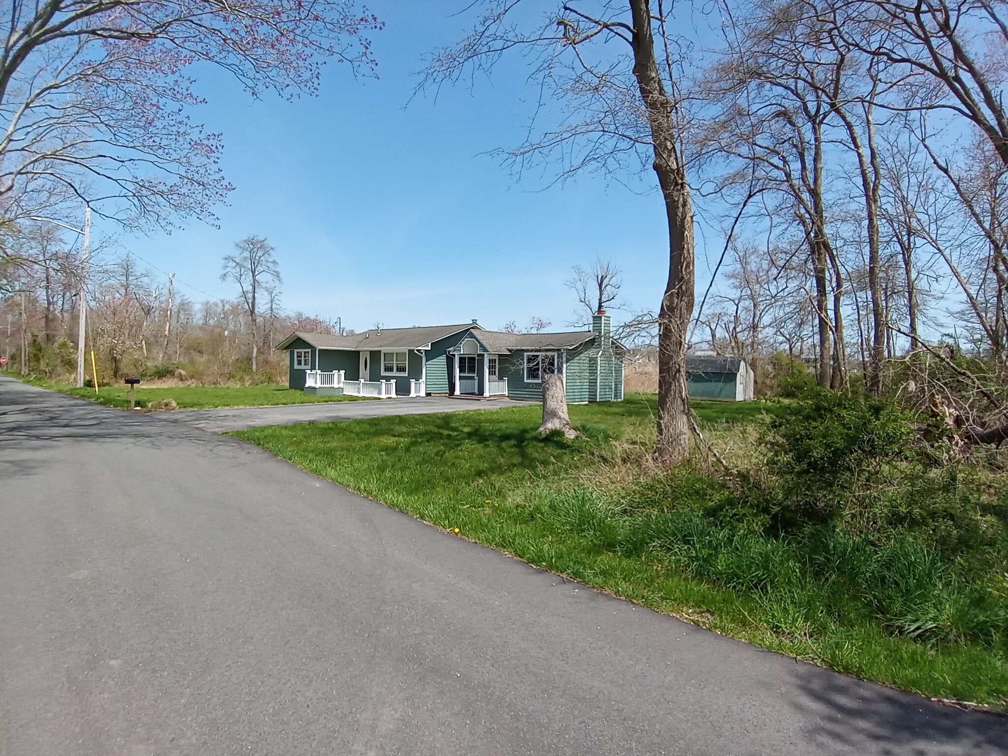 Building Photo - 45 Longfellow Dr