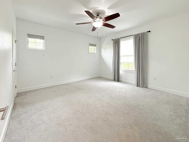 Building Photo - 10682 Noreaster Way