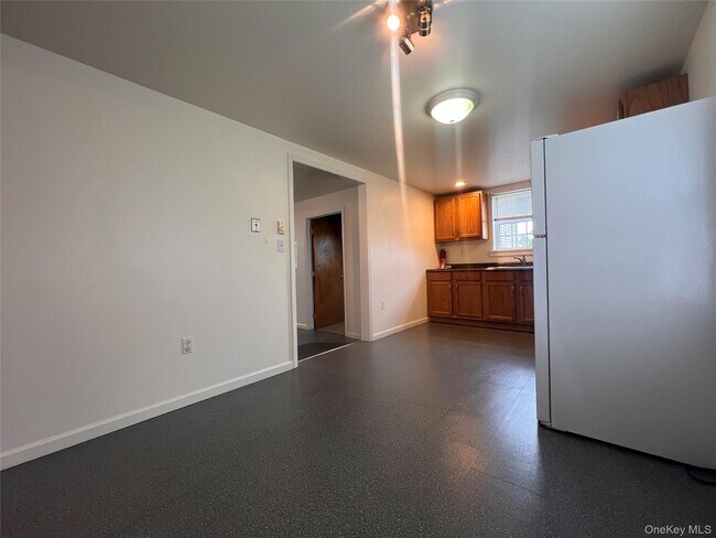 Building Photo - 5994 US-44