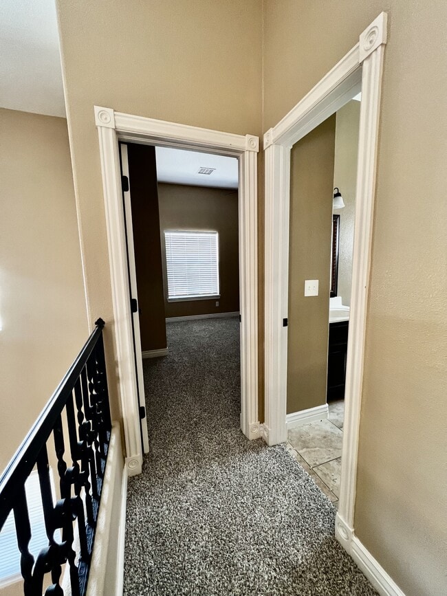 Building Photo - 3727 Grand Bahamas Dr
