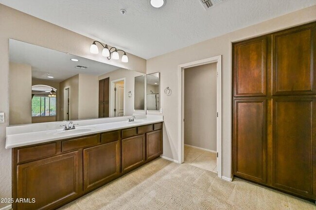 Building Photo - 7102 W Katharine Way